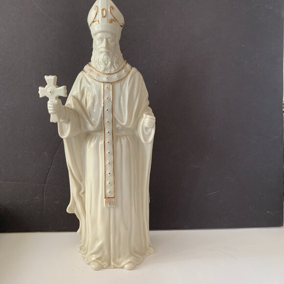 MIKASA FINE PORCELAIN HOLIDAY ELEGANCE 11" CHRISTIANITY FIGURINE - Picture 1 of 13
